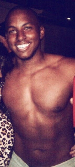 jjohnson90's tweet photo. πͺ Tonight's #Chest & #Tricep workout credit -> @TheThurstonator #Youtube #Follow #TeamBringIt #Fitness #Workout #GetBig #GymRat #Team6Pack πͺ https://t.co/S1A1Xowc0H