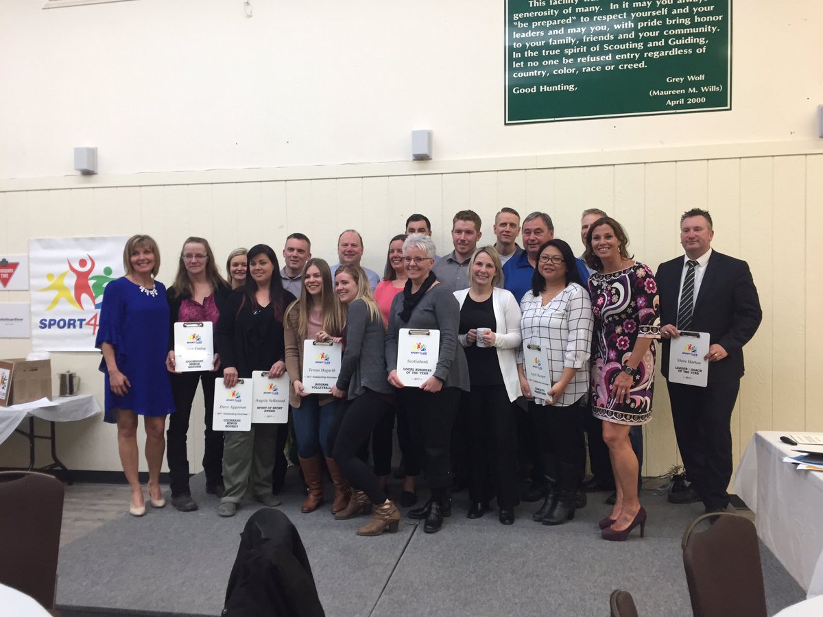 sport4life12's tweet photo. Congratulations to all of tonight's nominees and award winners! #VAN2017 #ChangingTheGameCochrane https://t.co/c0VeOH3W0v