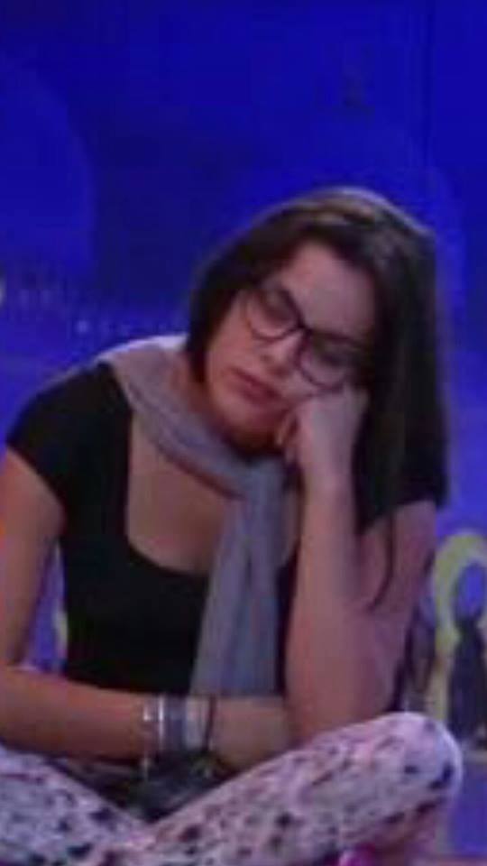 editerosapink's tweet photo. EMILYY DORMIU ISSO PODE PRODUÇÃO. https://t.co/UH3sg4nly5