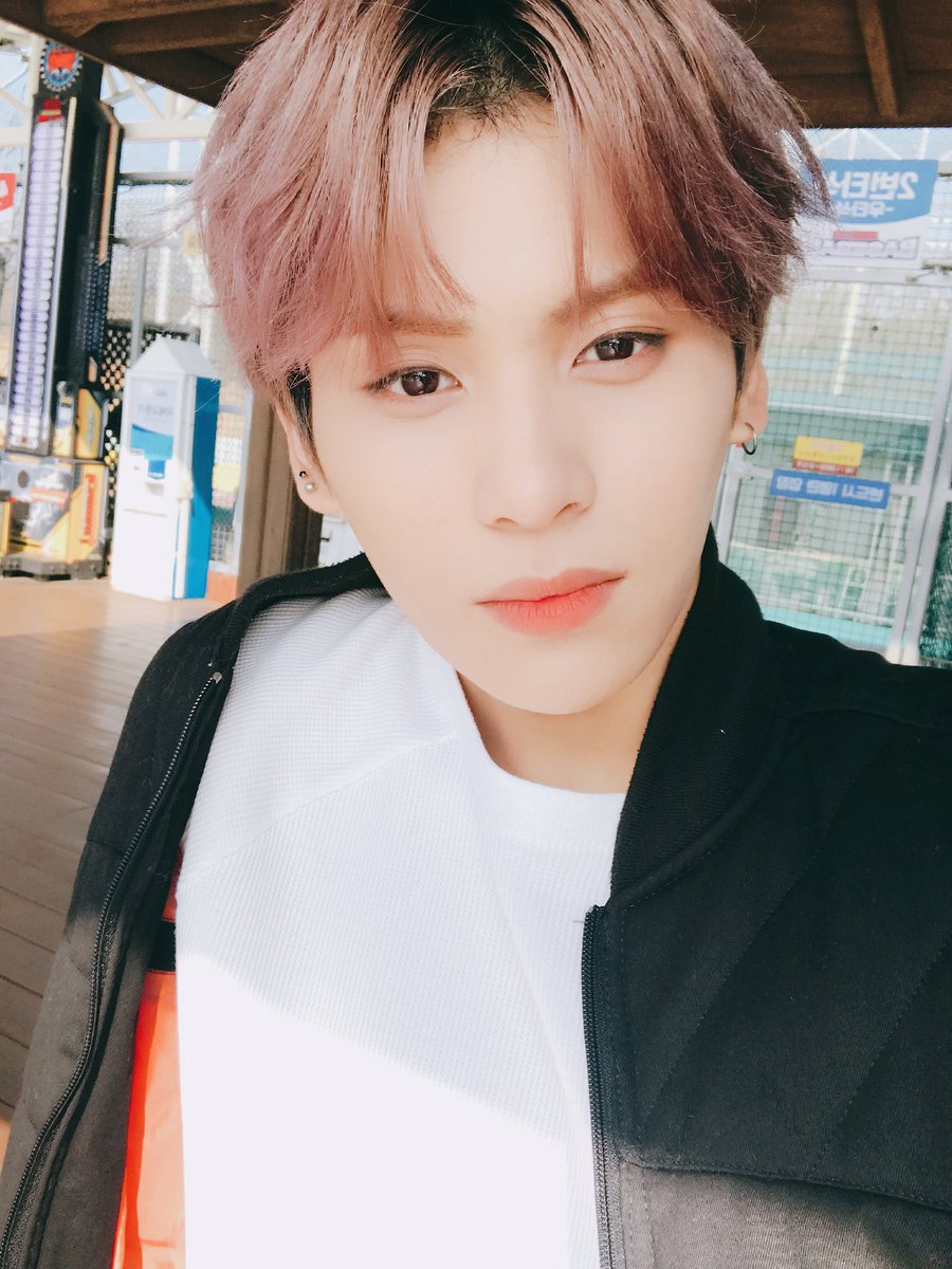 SF9_FANCLUB's tweet photo. [📷] 숨겨왔던 나의- 미공개 사진 모두 FANTASY에게 줄게🎶 #SF9_is...

오늘의 Target 💘
❣️봄 햇살을 닮은 🌞❣️

#SF9 #에스에프나인 #SF9_is #태양 #TAEYANG https://t.co/9TVj5yF0hl