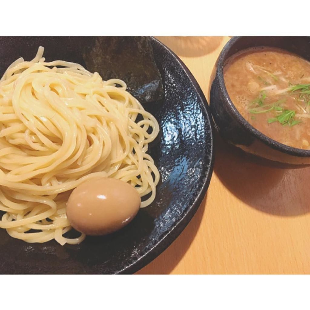ryo9745's tweet photo. *
雀🐦
らーめん食べすぎや太る☺️
美味しければ全てよし。
#雀#関大前#つけ麺 https://t.co/dTrKx5dNIV https://t.co/iktSZm94cL