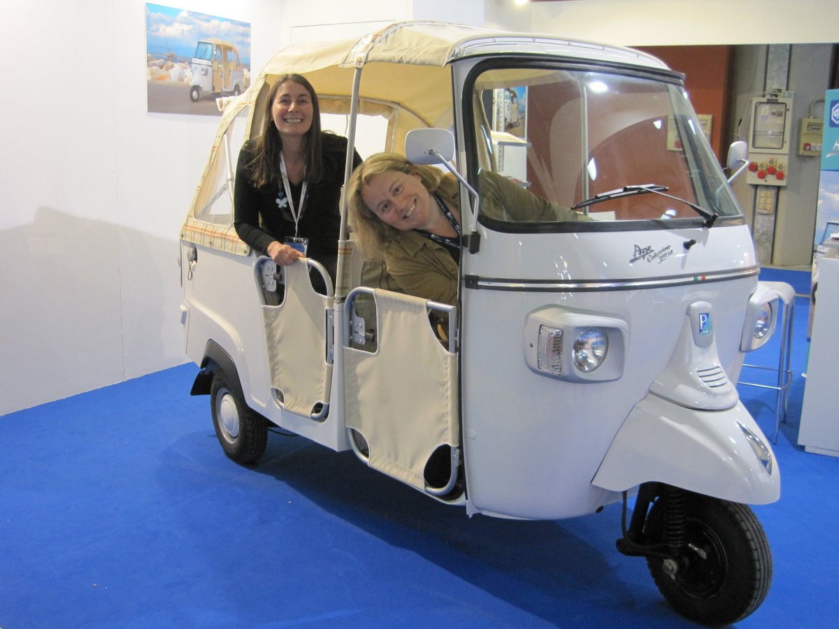 Siamo prontissime... #LakeComoFoodTours ... Venite a farvi un giro sul #lagodicomo? Vi portiamo noi !
<a href="/inLOMBARDIA/">inLOMBARDIA</a> <a href="/Lakecomo_it/">LakeComo.it</a> @LakeComo_eu