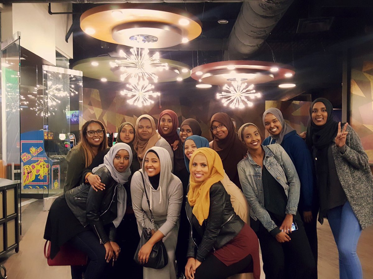 idylcollective's tweet photo. we had so much fun tonight wrapping up the program! #sisterhood #idyl2k17 https://t.co/XvxVhkS5aj