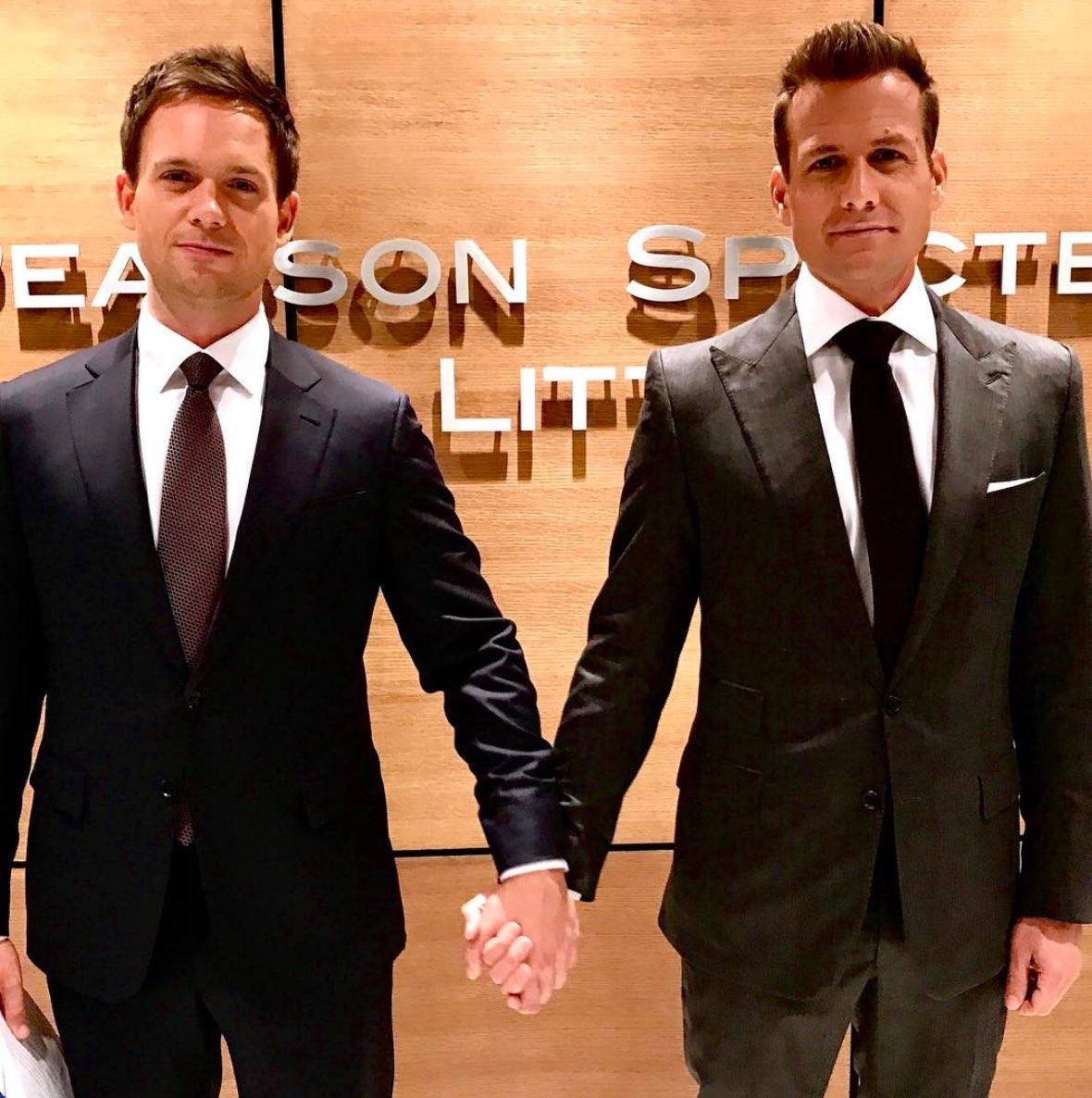 Lista 105+ Foto Patrick J. Adams Harvey Specter Lleno 09/2023