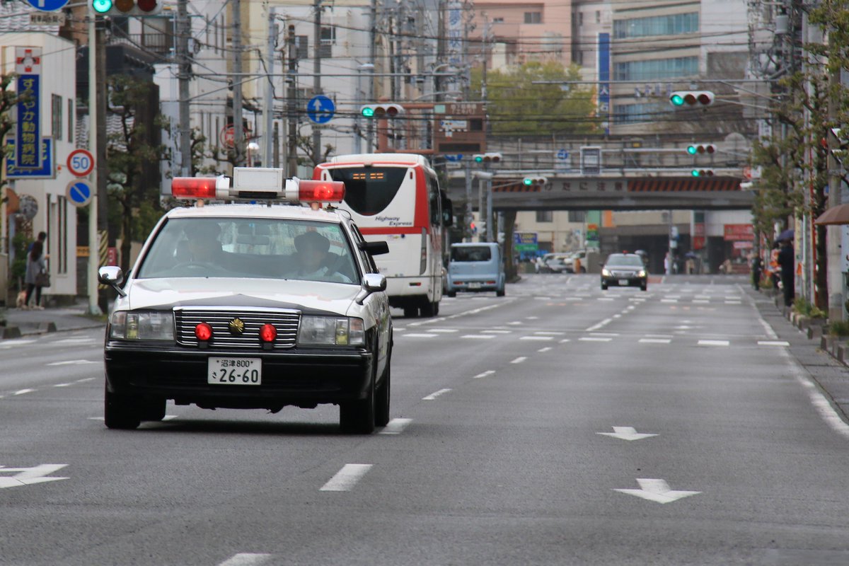 Auf Twitter スペイン国王夫妻車列 2分前 車 交通機動隊の150系クラウン 静岡153 が担当 Auf Twitter スペイン国王夫妻車列 2分前 車 交通機動隊の150系クラウン 静岡153 が担当