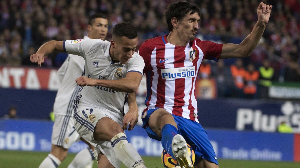 Lucasvazquez91's tweet image. «Nunca olvides, gallego, que para llevar este escudo, primero hay que sudar la camiseta» Di Stéfano a Amancio, cuando llegó al Real Madrid.