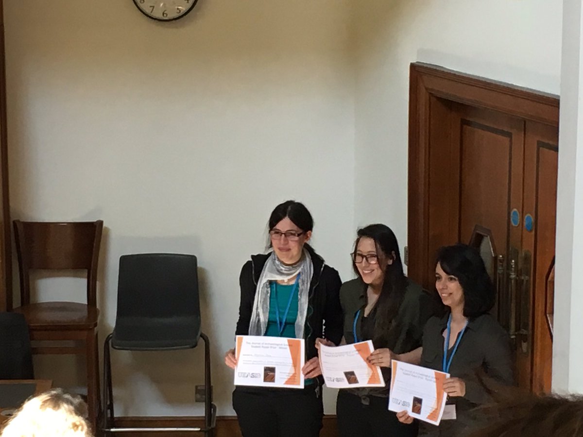 samleggs22's tweet photo. Student poster prize winners! Congrats everyone! #ukas2017 #studentwinners #archaeology #archsci #ucl @UKAS2017 https://t.co/Pd83GOuNfT