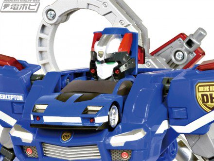 電撃ホビーウェブ 50rt トミカハイパーレスキュー ドライブヘッド 機動救急警察 の変形ロボット玩具を動画で紹介 17春アニメ T Co Ie0wgzfp2r ドライブヘッド トミカ 春アニメ タカラトミー