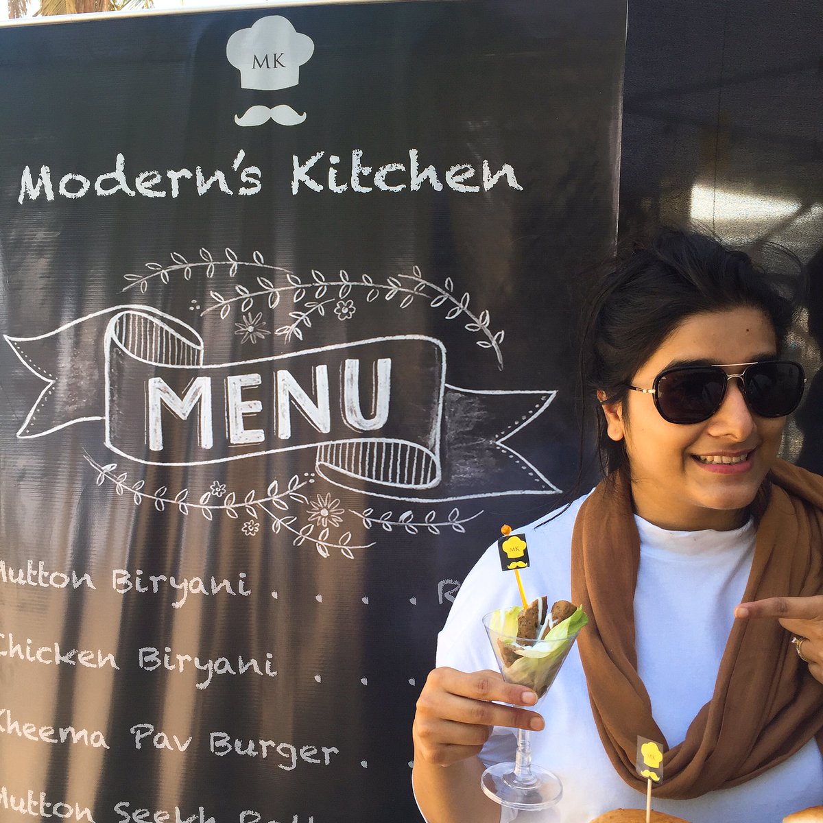 ModernsCatering's tweet photo. We're having a super meaty day at the #SCBBorough @Style_Cracker event today! Come by for some delicious food! #ModernsKitchen #Mumbai #food https://t.co/YhtO9QPFT9