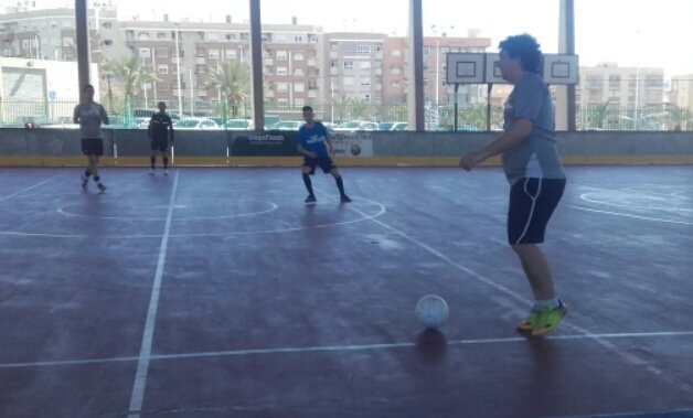 Los Manitas <a href="/LosManitasFutsa/">LosManitas Futsal</a>   2-4 Cafeteria El Parque F.S.
Enhorabuena por la victoria <a href="/CafeElParqueFS/">CafeteriaElParqueFS</a>