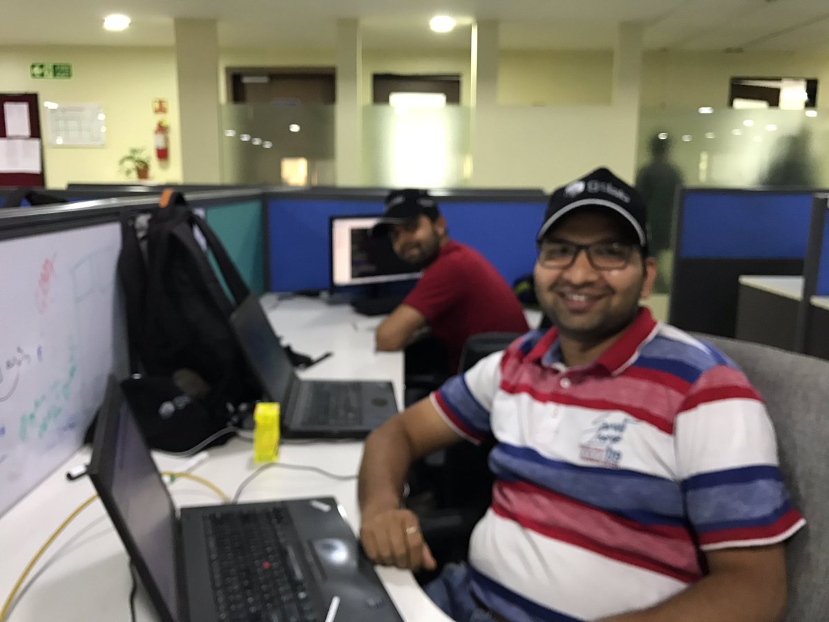 vborole's tweet photo. #GSLabHackathon2017 #pepperbot team in action @_gslab https://t.co/jTjK0djgL6