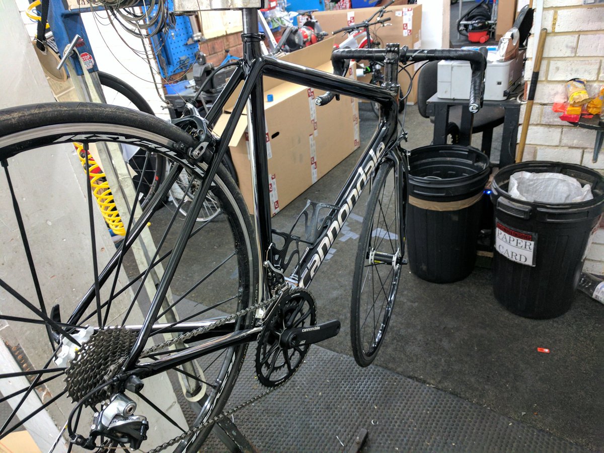 mikedswinford's tweet photo. Umm shiney! #workshopbuild. #cannondale. https://t.co/OhNpYOzytG