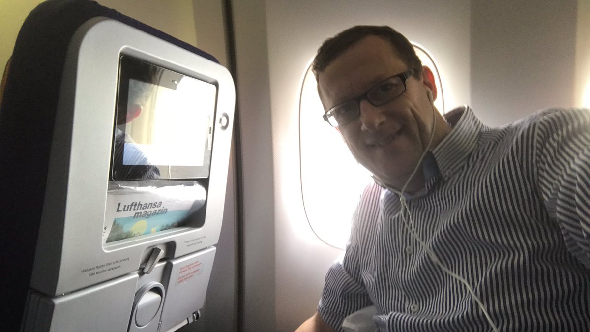 timmermansr's tweet photo. Greetings from my 600th flight ever! Denver to Frankfurt on @lufthansa: https://t.co/0d1dsiStVU #avgeek #nerdlist https://t.co/Rg25V9Z1m9