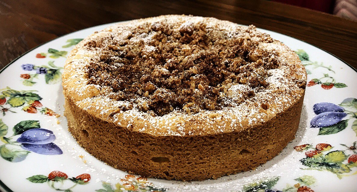 Ricetta di <a href="/diegocrosara/">diegocrosara</a> : crostata di pasta frolla montata senza #glutine, marmellata di arance e sbrisolona alle nocciole #dolcementecon