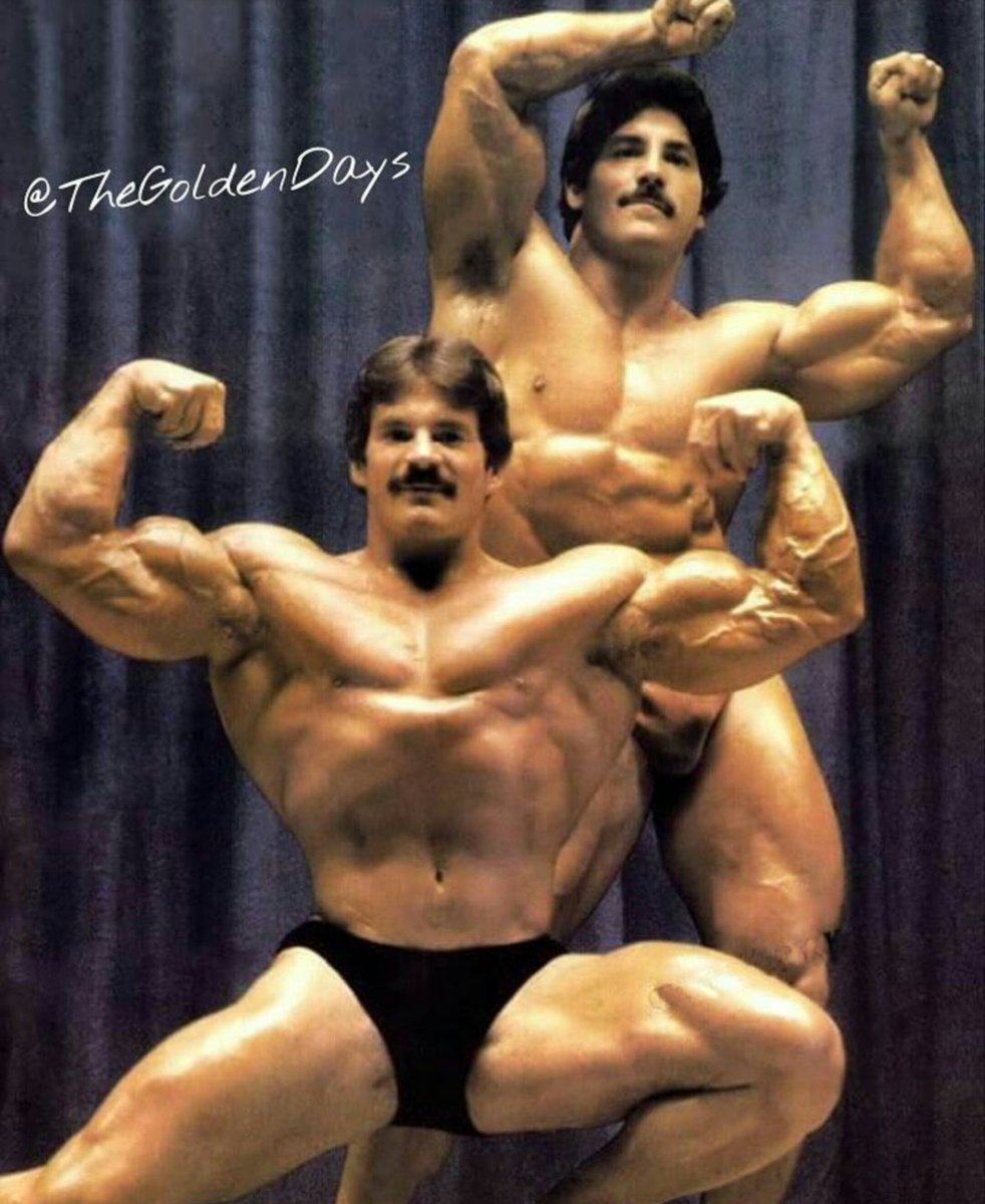 Mindmucle's tweet photo. Who doesn't love the golden days💪💪 saty golden #Bodybuilding #classic #flex #abs #biceps #Goldenera #fitness https://t.co/zR1AHpLT8J