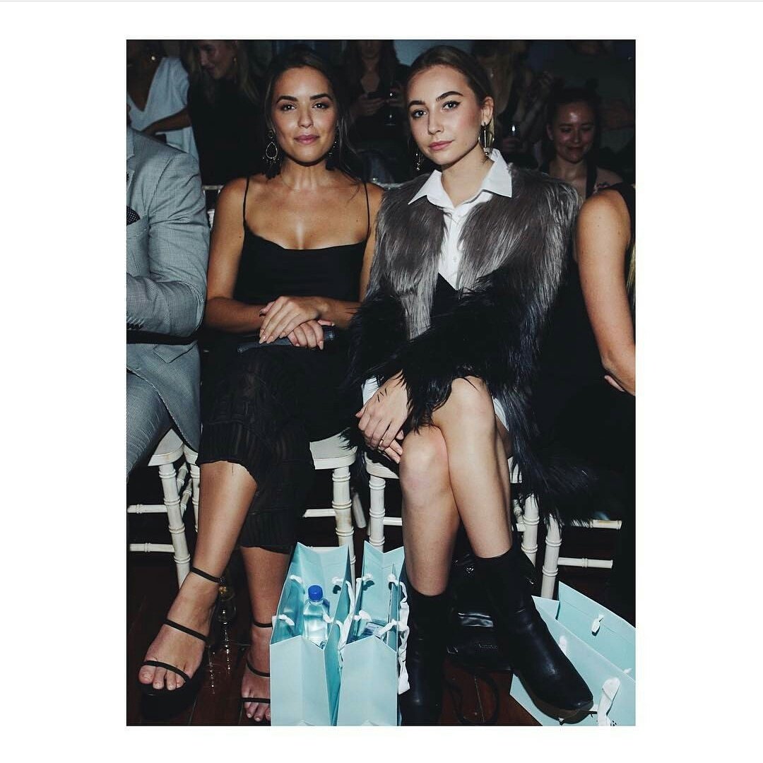 travournee's tweet photo. @OlympiaValance and @mavournee_hazel always look beautiful <3 https://t.co/5WYVKyNEvD