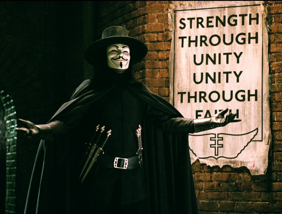 ibtouchdown's tweet photo. 2. Agent Smith Vs V. #CharacterWars https://t.co/Br6qzwyBv9