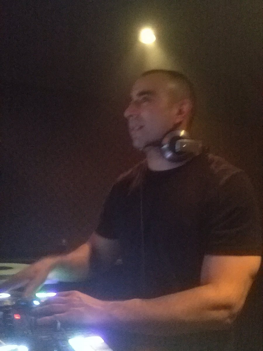 Popnbtls's tweet photo. @djmojo65. Making pussys wet and gay nigga dicks hells hard https://t.co/E0PIBhQFTD