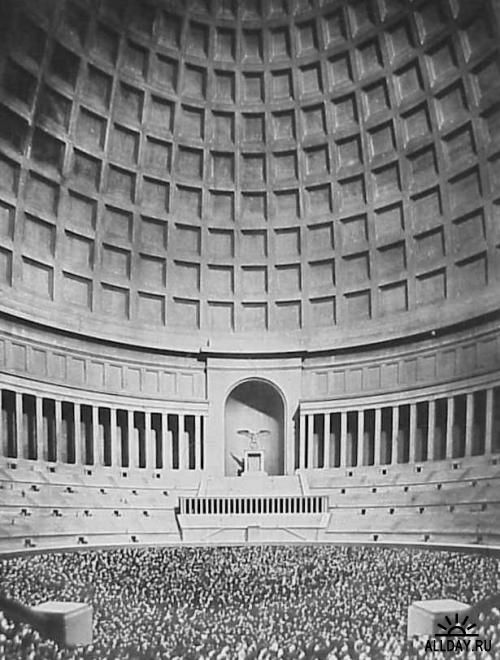 Kj 世界首都ゲルマニアに作られる予定であった フォルクスハレの模型だが真ん中の奴がヒトラーの顔に見えるのは気のせいだろうか T Co Rpg7y4klfx Twitter