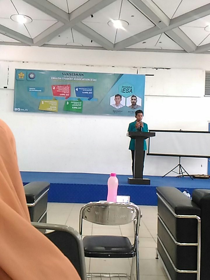 ESA_SKU's tweet photo. Pembacaan doa oleh saudara Syaiful Arifin agar acara dapat berjalan dengan lancar. https://t.co/MWCDSTeM9p