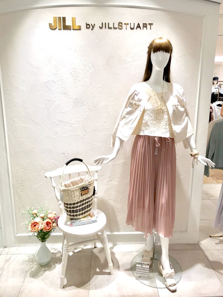 なんばｃｉｔｙ 公式 4月9日 日 は Namba Fashion Festa 開催日 パークスで行われるファッションショーではcityより ラグナムーン ジル バイ ジルスチュアート シェルター Kbf などが出演 T Co Xlnfpoffxs なんばcity