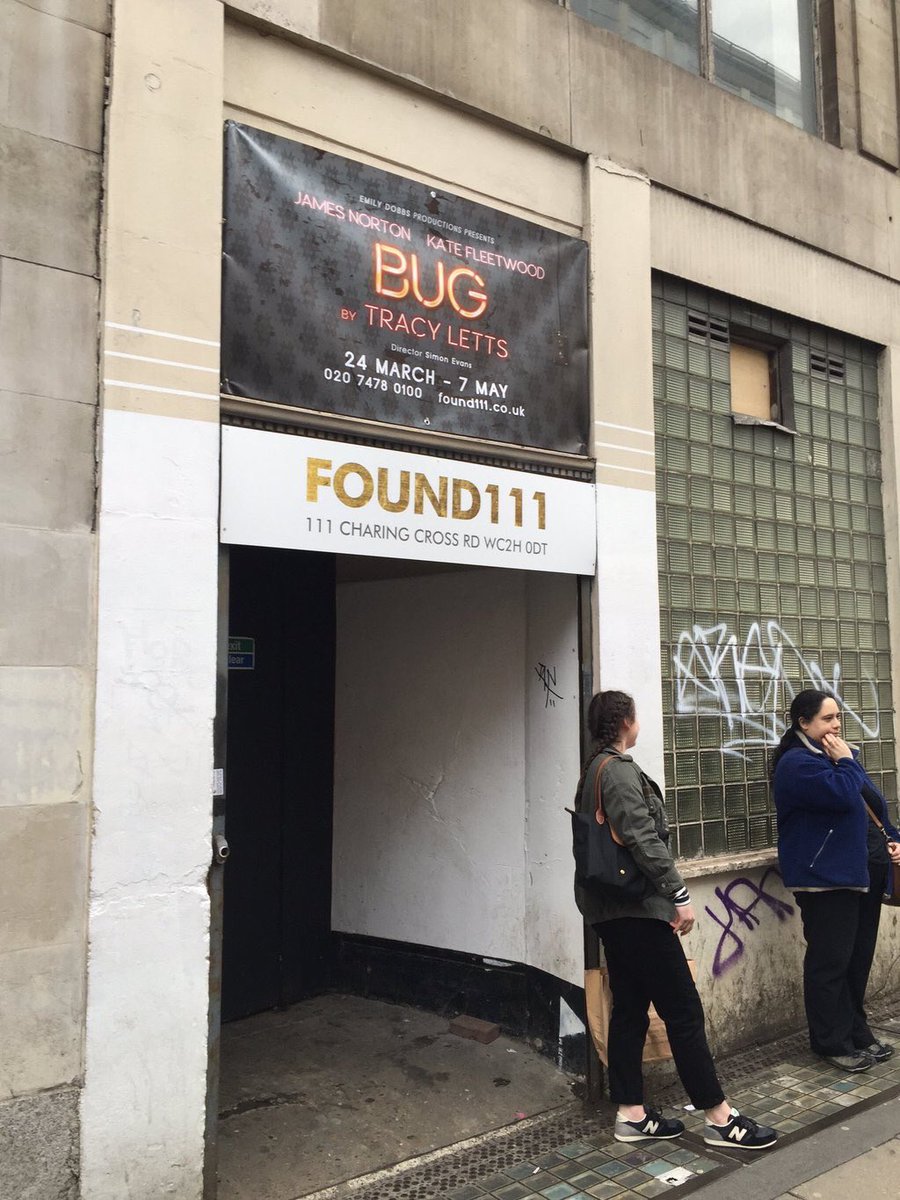 eleanor_garnett's tweet photo. Can't believe it's been a whole year since I saw my favourite actor @jginorton in #bugtheplay ππ· had the time of my life https://t.co/5SCIpQu0qf