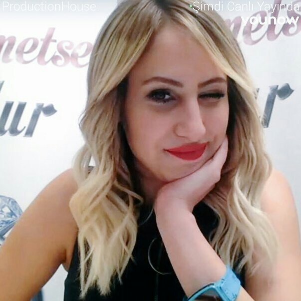primsuykuda's tweet photo. Günaydın Aşkım Seni Stalklayanlar olmuş ohh ne kaa güzel oldu❤😙 @karacarabiaa 

#RabiaKaraca  #kismetseolur https://t.co/6nYNlTgw62
