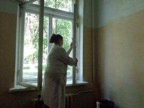 kimcrb's tweet photo. Сотрудники ГУЗ "Кимовская ЦРБ" приняли участие в общеобластном субботнике. https://t.co/NxwutSc9E0