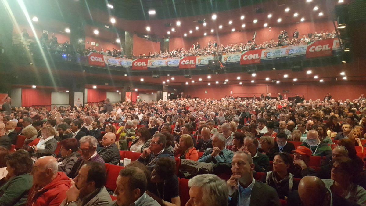 CgilImperia's tweet photo. ATTIVO NAZIONALE DEI DELEGATI CGIL  #finoallalegge noi #nonsmobilitiamo 
@Cgil_Liguria  @cgilnazionale https://t.co/iwWsF08cLq