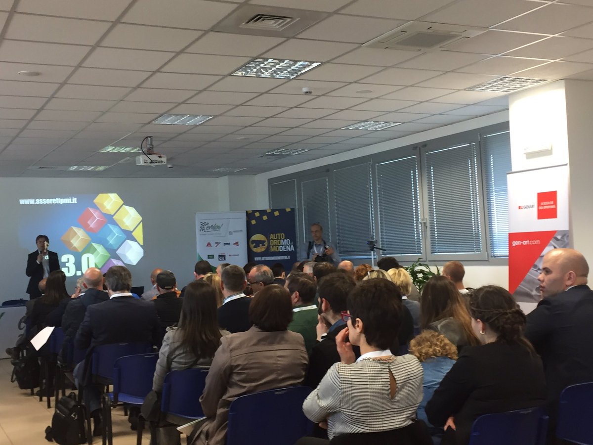 CarloPignatari's tweet photo. AssoretiPMI alla convention Evolgo la rete delle carrozzerie https://t.co/1PxfuZTcyw