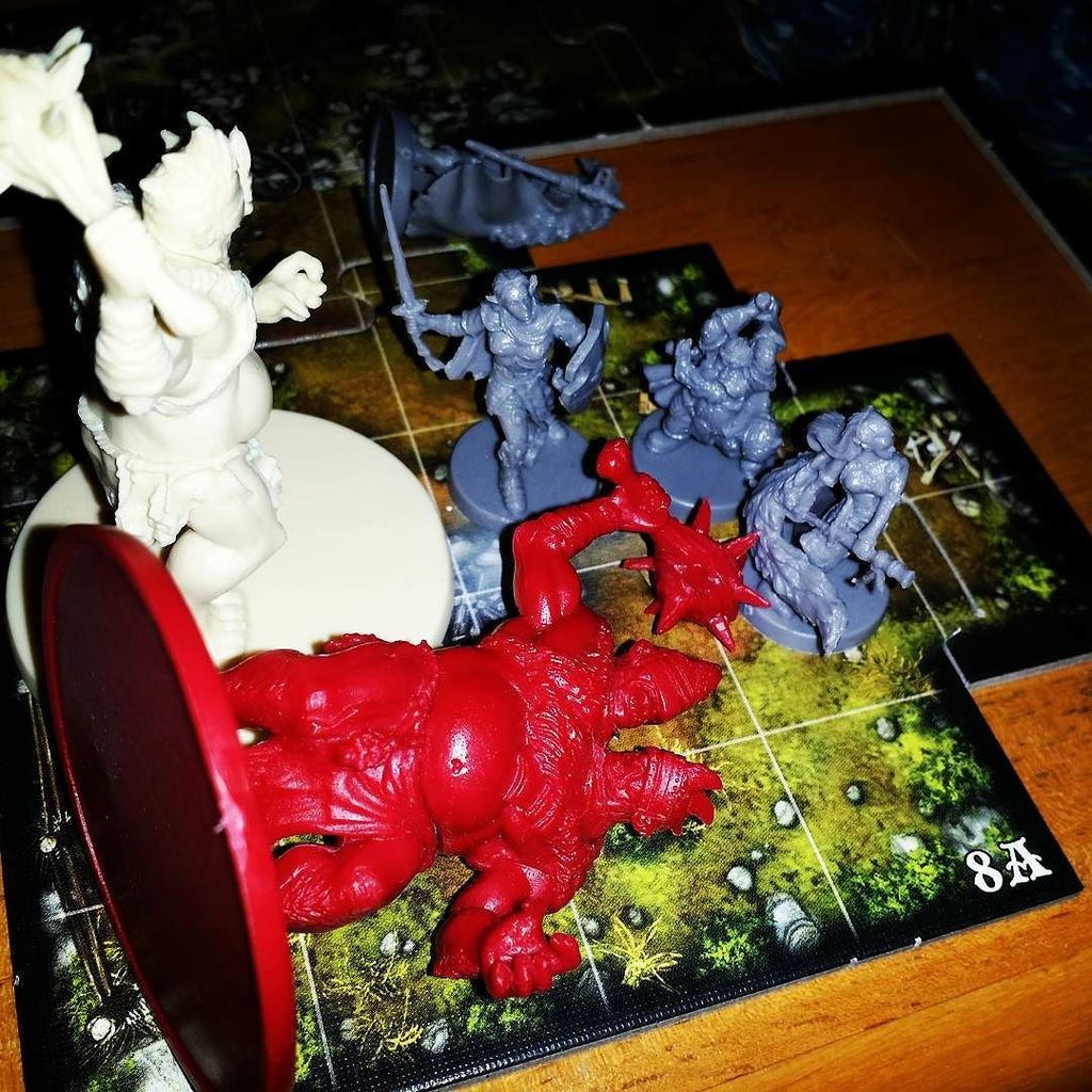 blackbeltgaming's tweet photo. Introduced my wife and son to #descent 2nd edition. They took down the boss for the epic win!! https://t.co/huY4mUWCyO