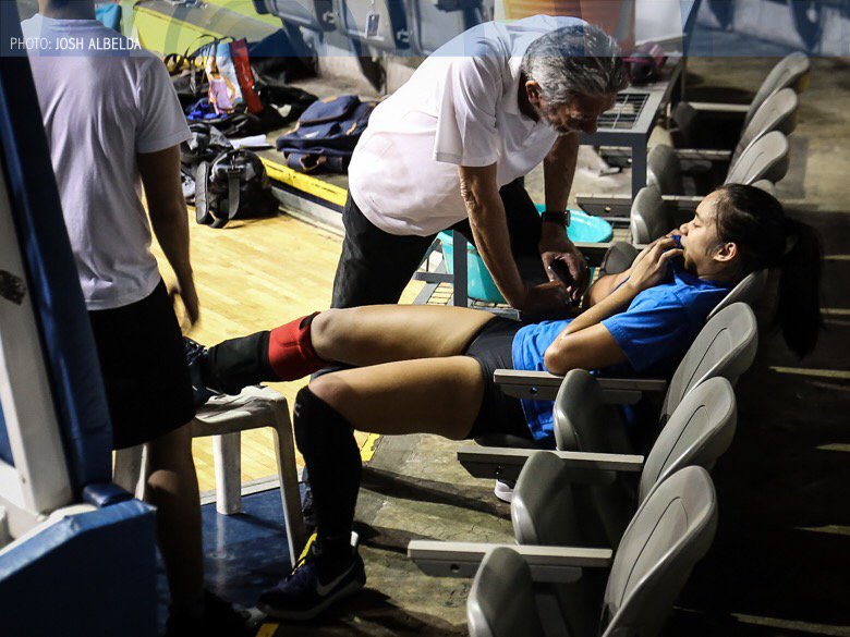 abscbnsports's tweet photo. Jho Maraguinot aggravated an old right knee injury last Wednesday night and so far hasnt played today. https://t.co/ajQif6sQlw