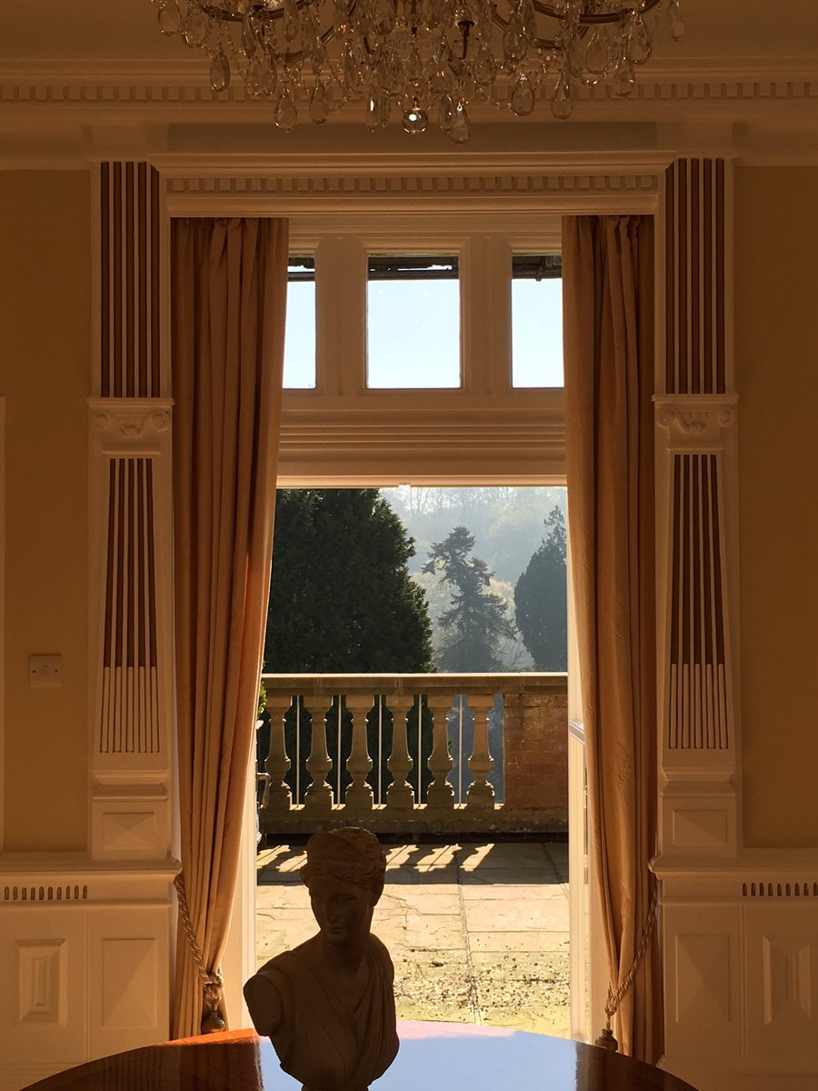 KF_TimHarriss's tweet photo. Beautiful morning at Snowdenham Hall near #Guildford #GrandCountryHouseApartment #LockUpandLeave https://t.co/r4Aqm0QAYx