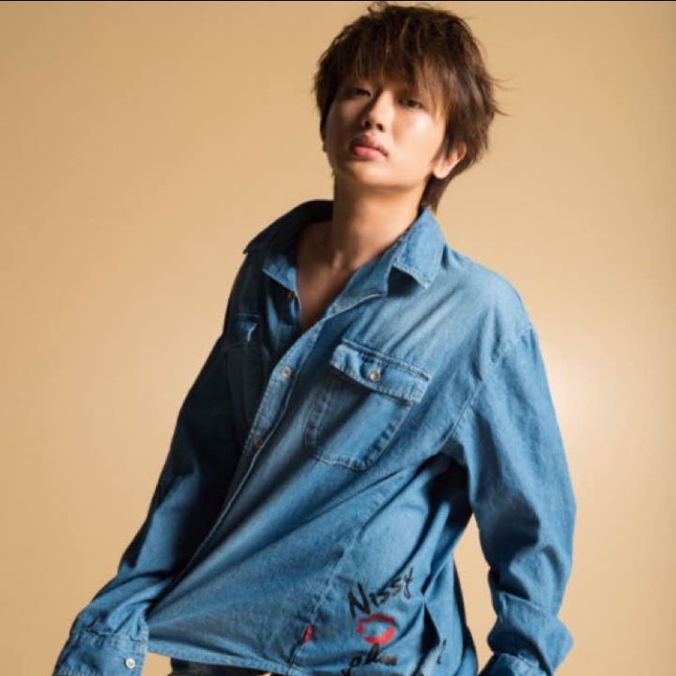 szpk5's tweet photo. nissy glambコラボ洋服 gジャン を1名様にお譲りします✨

参加方法はこのアカウントをフォローしてツイートをRTするだけです♪
今から24時間限定にさせていただきます！！

結果はDMにてお知らせしますm(_ _)m https://t.co/CGWV2gklag