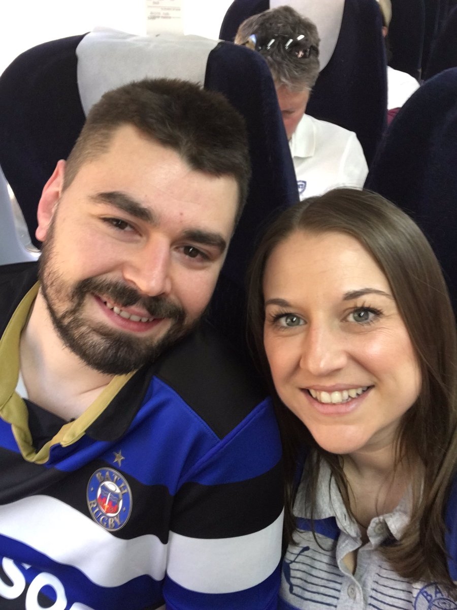frannerh84's tweet photo. And we're off!!! Come on you Bath π΅β«οΈβͺοΈ @bathrugby #TheClash #siblingdayout #bathrugby https://t.co/TlYZHCMwqt