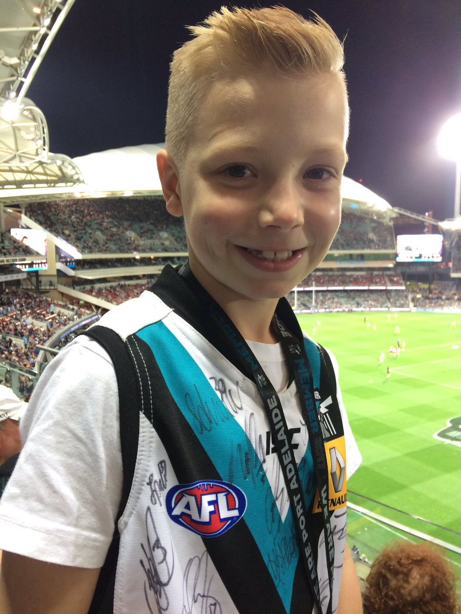 bradprue's tweet photo. Ready for a big night at the footy. Go Power! #weareportadelaide https://t.co/eD9c8bvHn2