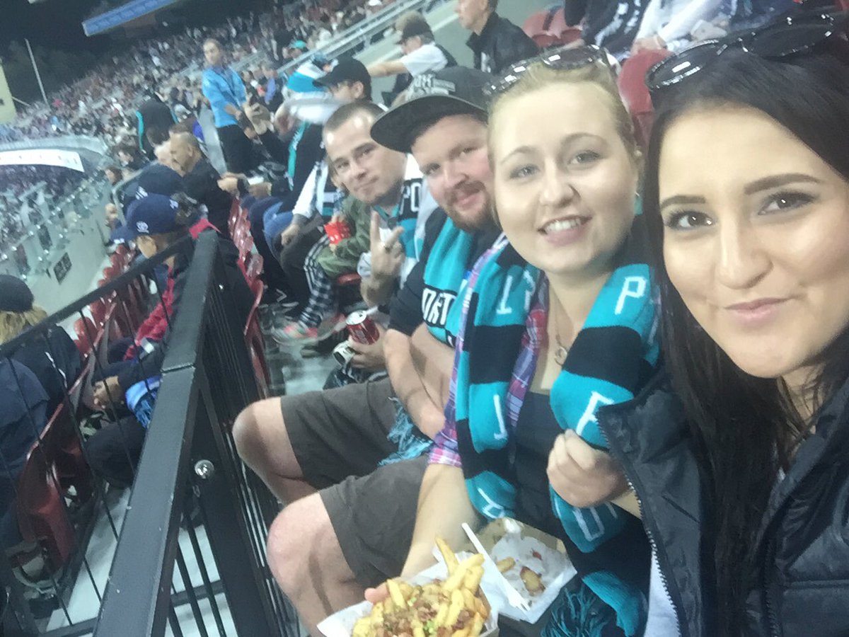 JLYDANCE's tweet photo. #weareportadelaide #carnpower #portress LET'S GO BOYS π https://t.co/mPaxEWfDhq