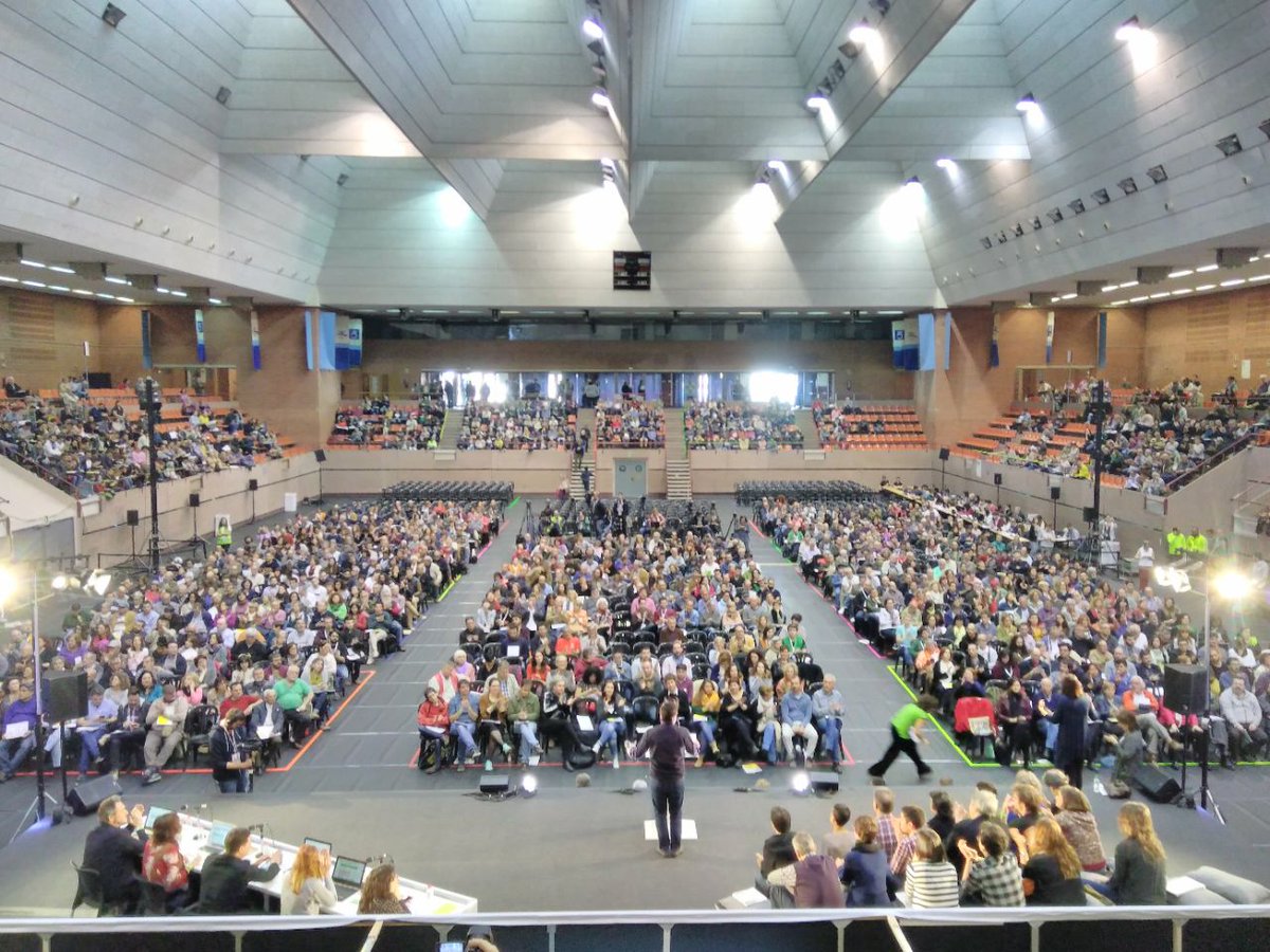 Juntes_Podem_'s tweet photo. Gent molt diversa que comença a caminar cap a una societat més justa, fraterna i feminista. Unides sumem!  #somcomuns #juntespodem https://t.co/IzK580xsR9
