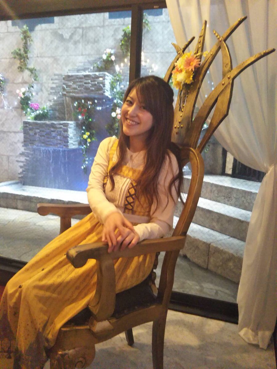七海有希 3 14ワンマン昼開催 ベルが大好きな私です 美女と野獣カフェ 行って来ました 洋服は アクシーズファムの新作 クラシックローズロングワンピースです 楽しかった W 美女と野獣 美女と野獣カフェ Axesfemme アクシーズ