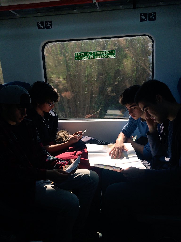 ZadigExperience's tweet photo. #InspiringYouth acaba de arrancar!ya estamos en el primer tren de muchos :) #jovenes #inspiracion #viajar #interrail #vocacion https://t.co/UDLeranK6x