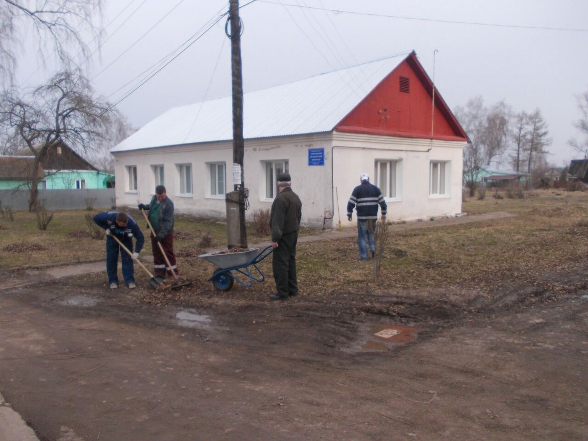 aleksinzdrav's tweet photo. Сотрудники ГУЗ "АРБ N1" приняли активное участие в общеобластном субботнике 8 апреля 2017 года. @Tularegion71 https://t.co/9zphWHNJNj