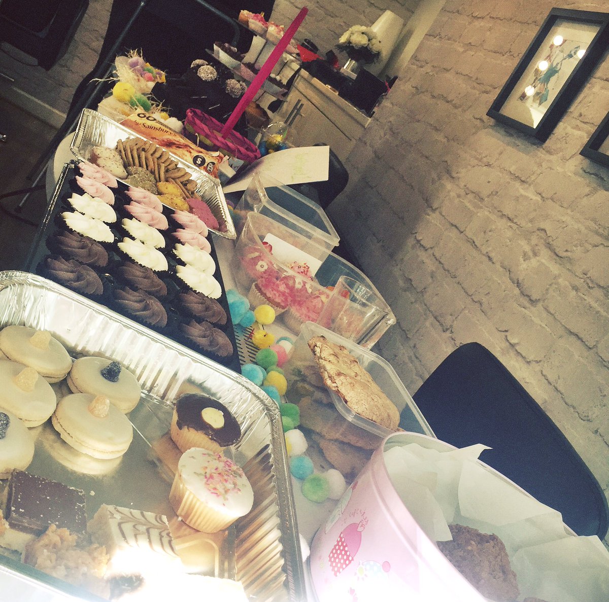 BrowHouz's tweet photo. Bakes sale underway! #thebrowhouz #aberdeen #cashforkids #bakesale https://t.co/JhtIhGpqtc