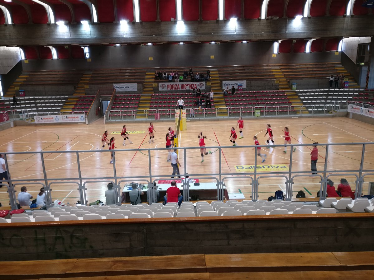 #Torneo delle Provincie U14: Südtirol Auswahl schlägt im Auftaktspiel  Lokalmatador Vicenza mit 2 zu 1.