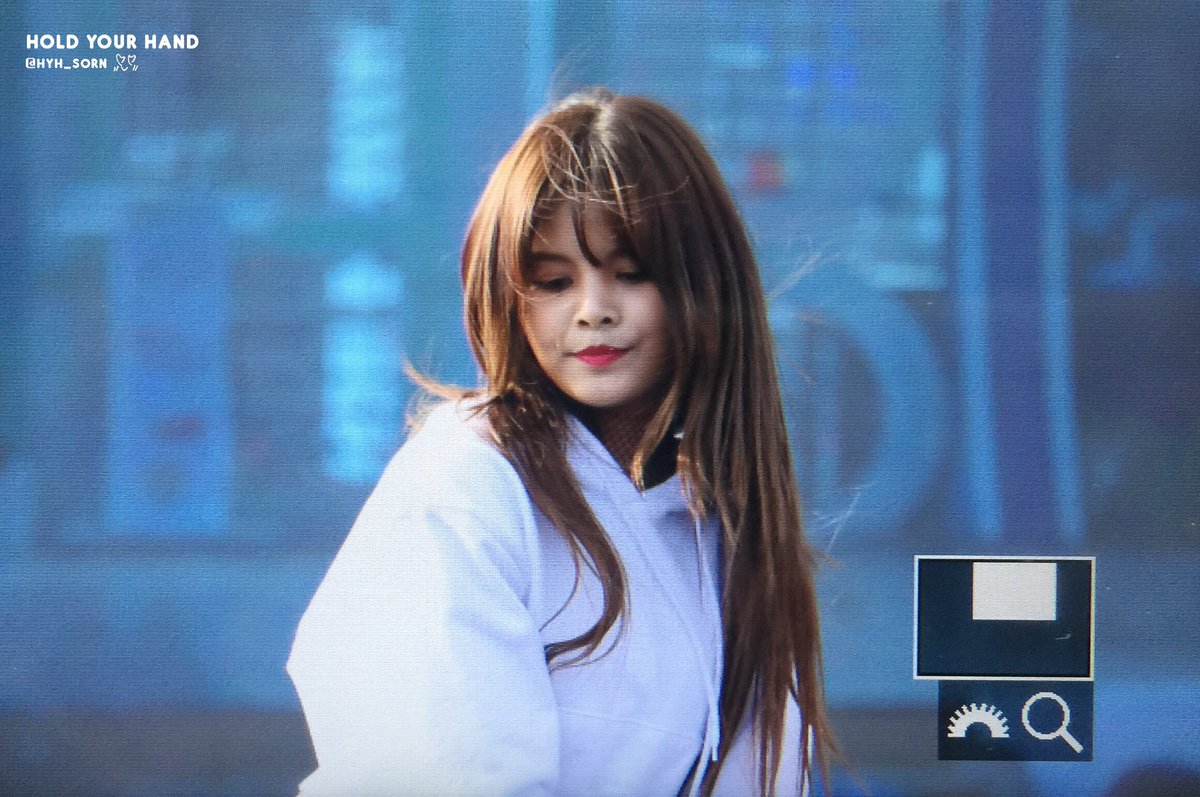 CLC7TR's tweet photo. 170408 #손 #SORN #CLC https://t.co/FJbOYfspfl c: HYH_Sorn
