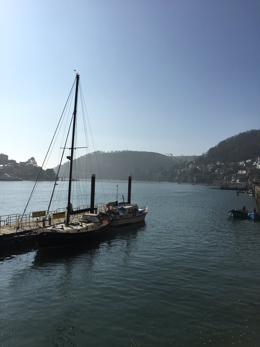 benhiline's tweet photo. First #gigregatta @ #Dartmouth #teign #rowing 😳 https://t.co/lgztV8ivtt
