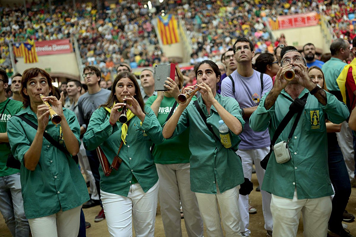 Per conèixer món només cal saber tocar la gralla! Descobreix Austràlia tot fent cultura.
ara.cat/castells/Conei…
#castellers