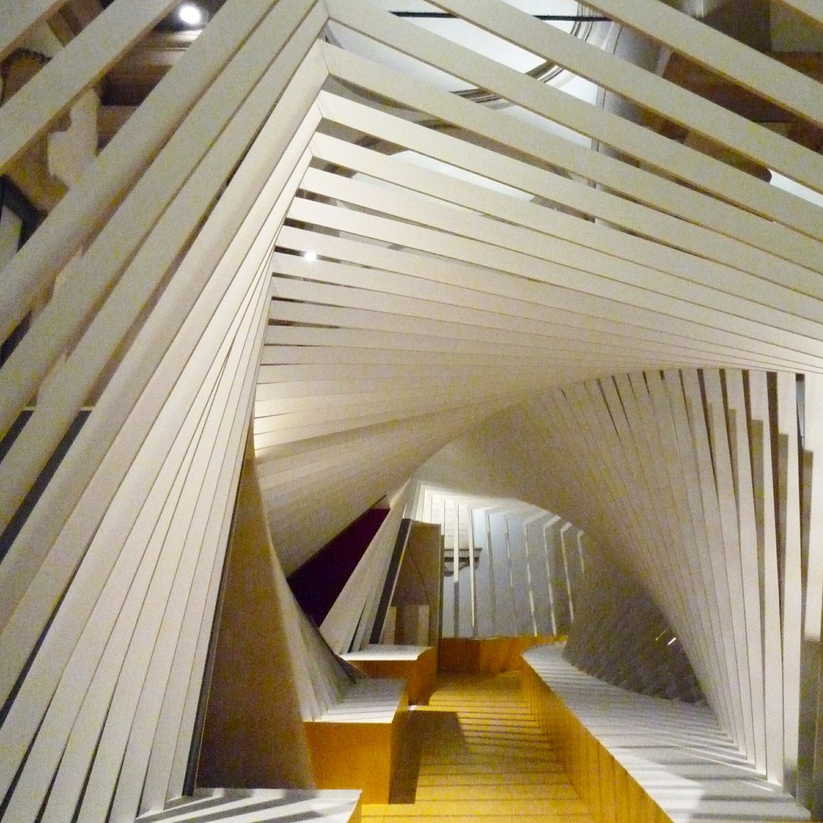 DamianoCattaneo's tweet photo. Percorsi architettonici
#Architetture
#fuorisalone2017 #Brera #breradesigndistrict #designweek2016 #Milan #milanofashionweek #ilbriz https://t.co/EKABtPYFdb