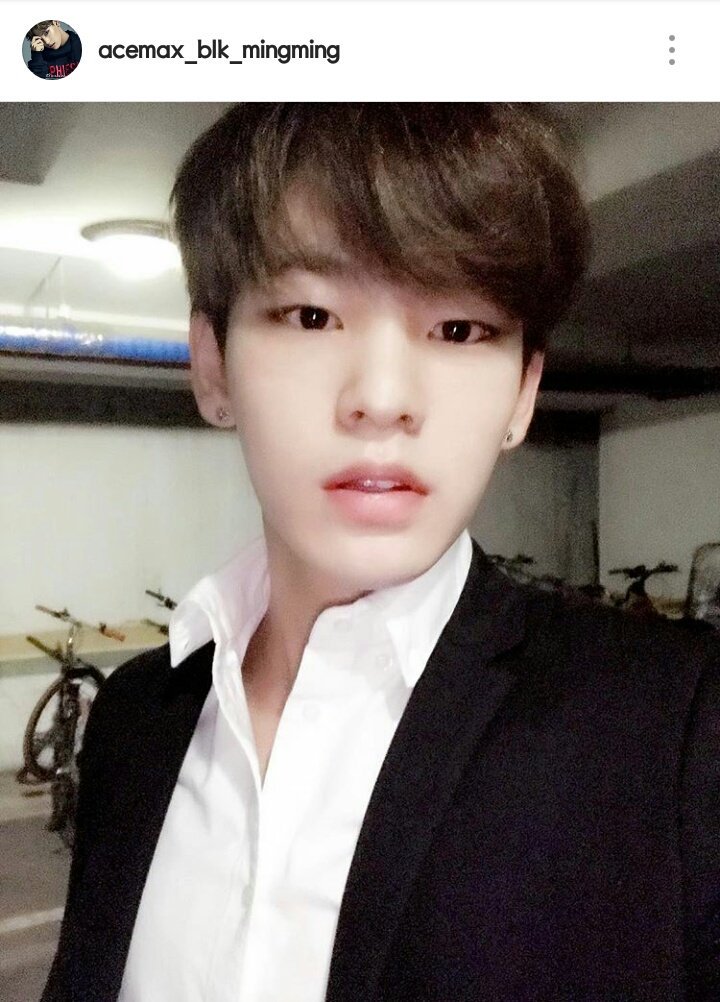 D0UBLE_MING's tweet photo. [TRANS] 170408 #MINGMING IG POST. 

Have been sleeping a lot ~ #acemax #mingming #weekend #sakura #🌸 #chinaboy #king https://t.co/xZud2Mj10N