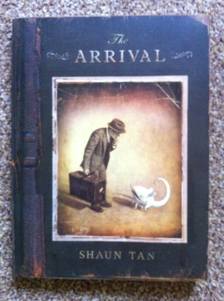 dan__worsley's tweet photo. Bought 'The Arrival' at #ReadingRocks16 & finally read it today. WOW! Incredibly powerful storytelling. Brilliant. https://t.co/QvKQfl7G1s