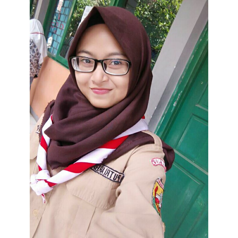 ArbaInay's tweet photo. Be a strong wall in the hard times
Be a smiling sun in the good times, because I'm scout
#pramukagantengcantik #diarypramuka #Rainas2017 https://t.co/i1NxaYMRzO